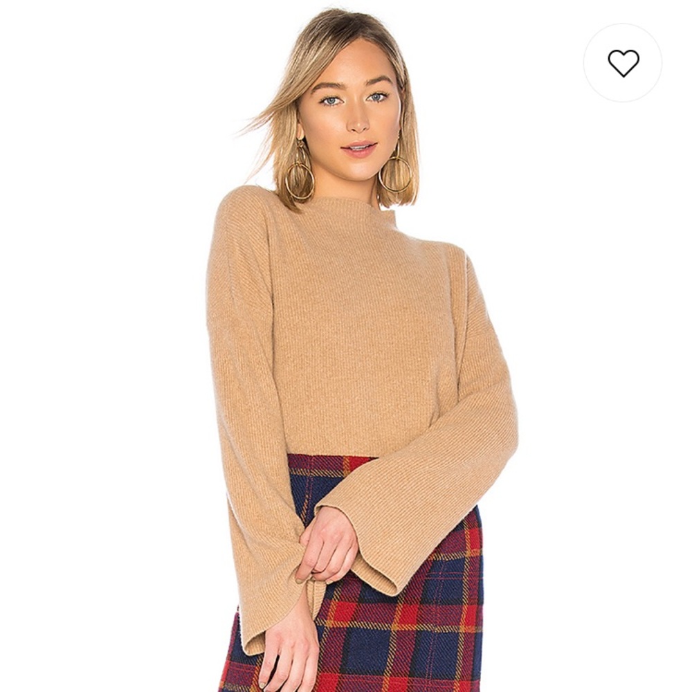 Ribbed bell sleeve sweater in sugar